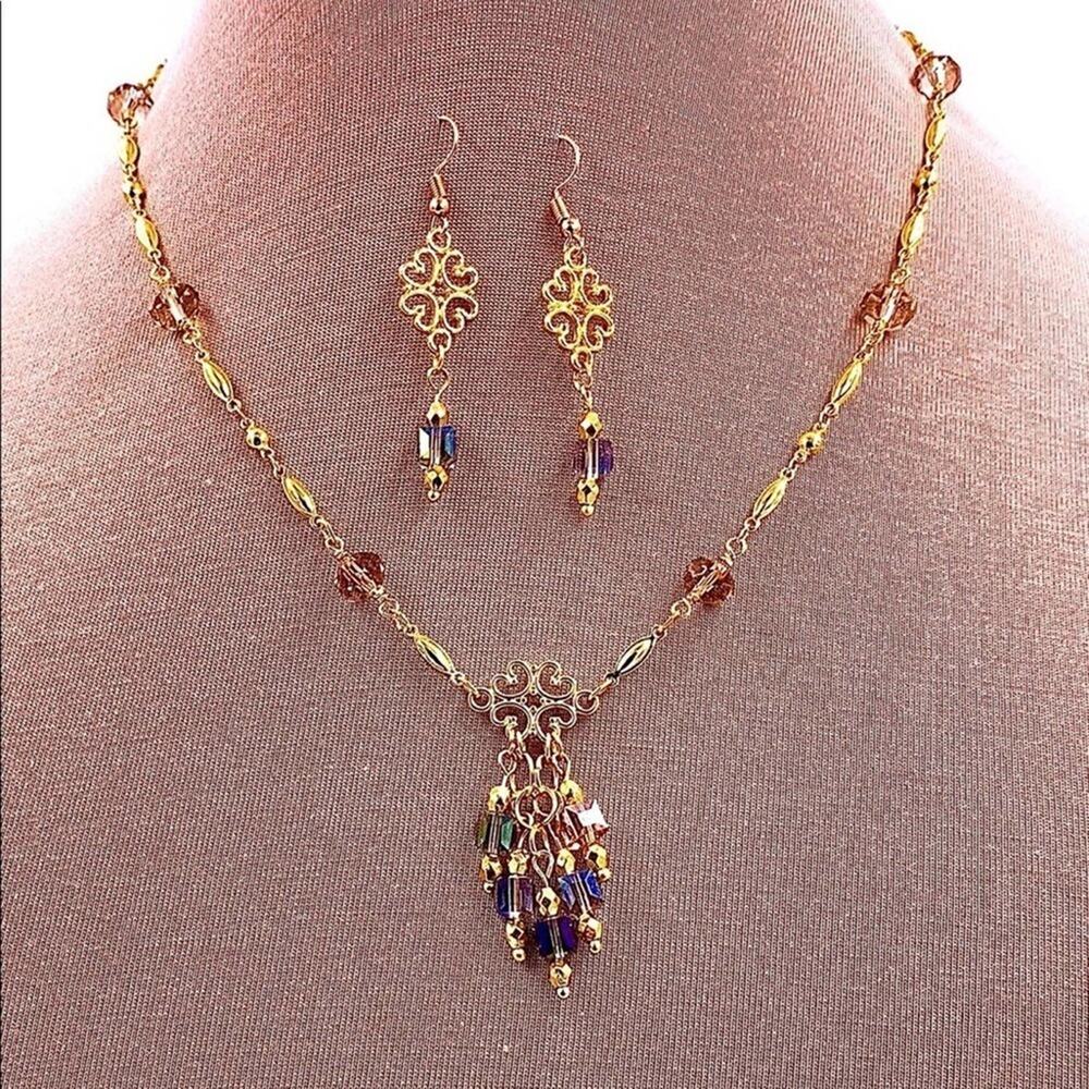 Gold -‎ crystals chandelier artesian  necklace